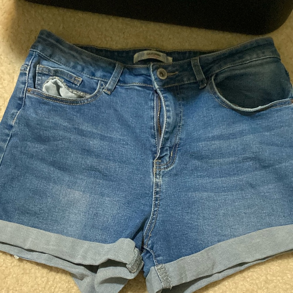 California Vintage brand jean shorts size 13